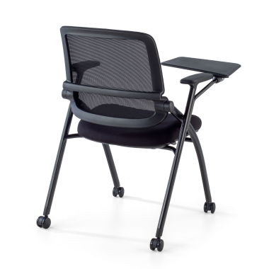 cadeira com palmatoria preto com pala de escrita rodizios malha mesh bracos moveis 11