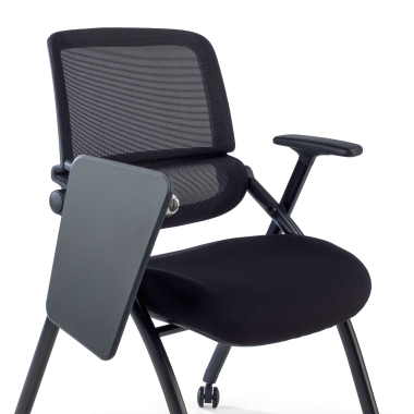 cadeira com palmatoria preto com pala de escrita rodizios malha mesh bracos moveis 9