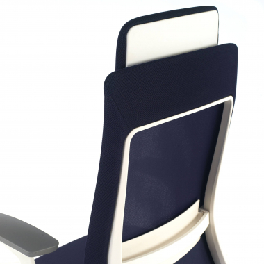 cadeira ergonomica branco azul estrutura branca tecido bracos regulaveis 3d 6