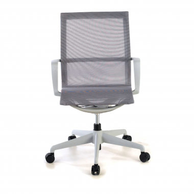 cadeira de design branco cinzento estrutura negra malha mesh bracos fixos 3