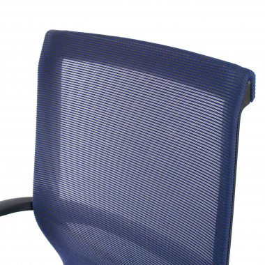 cadeira de escritorio azul estrutura branca malha mesh bracos fixos 8