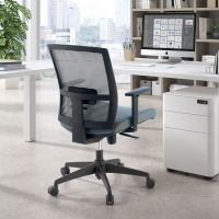 Cadeira de escritório ergonómica Akira, mecanismo oscilante