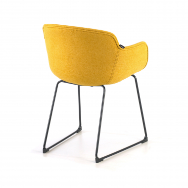 cadeira sala de espera preto amarelo estrutura base patim malha mesh bracos fixos 6