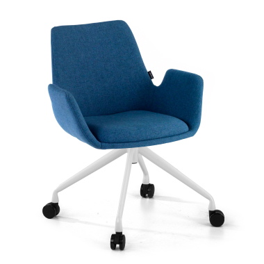 cadeira sala de espera branco azul giratoria com rodizios tecido bracos estofados 1