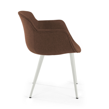 cadeira sala de espera branco marrom 4 patas tecido bracos estofados 4